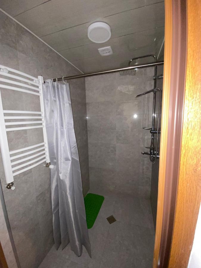 Guest House Victor Zhabeshi Екстер'єр фото