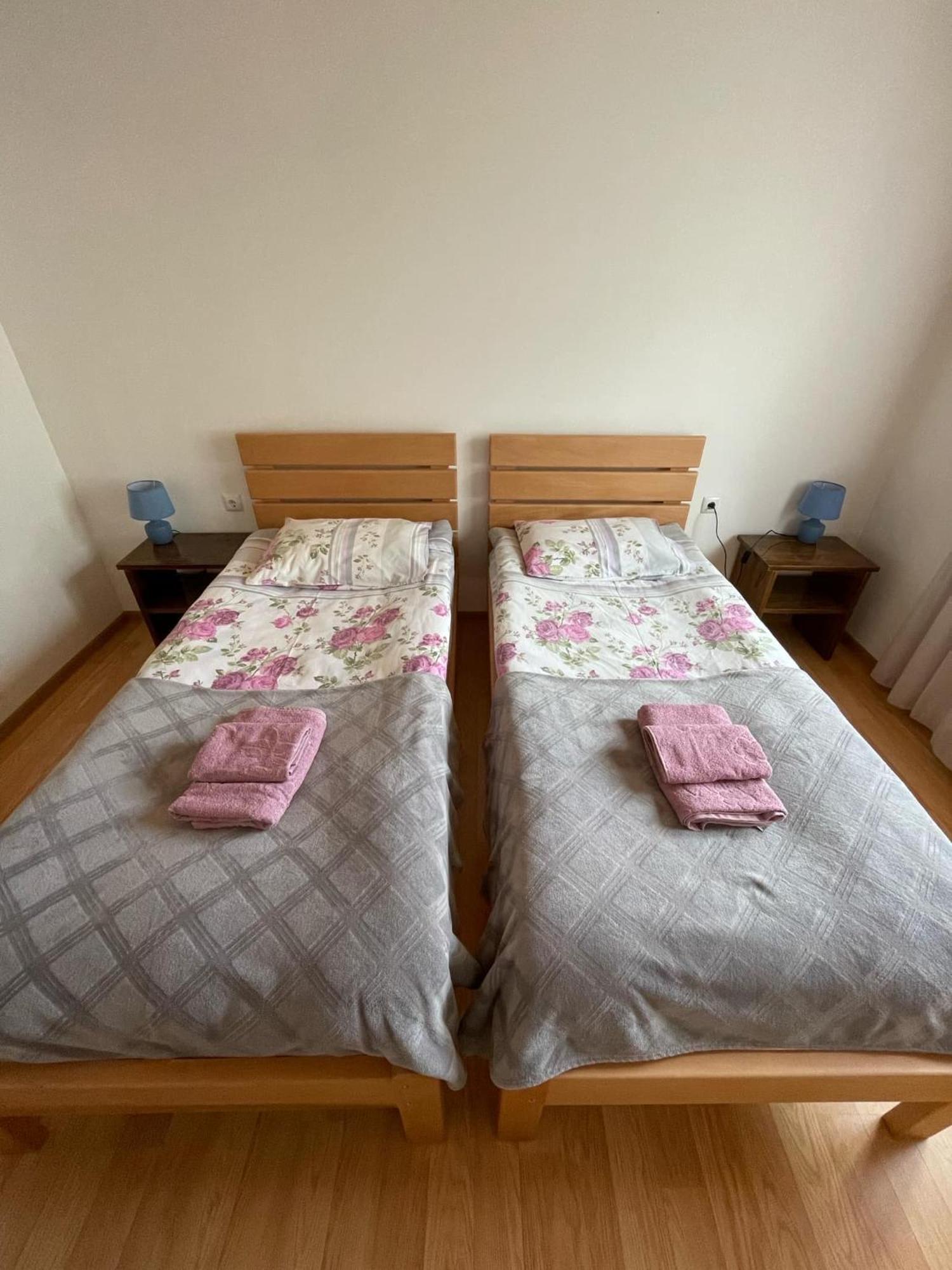 Guest House Victor Zhabeshi Екстер'єр фото
