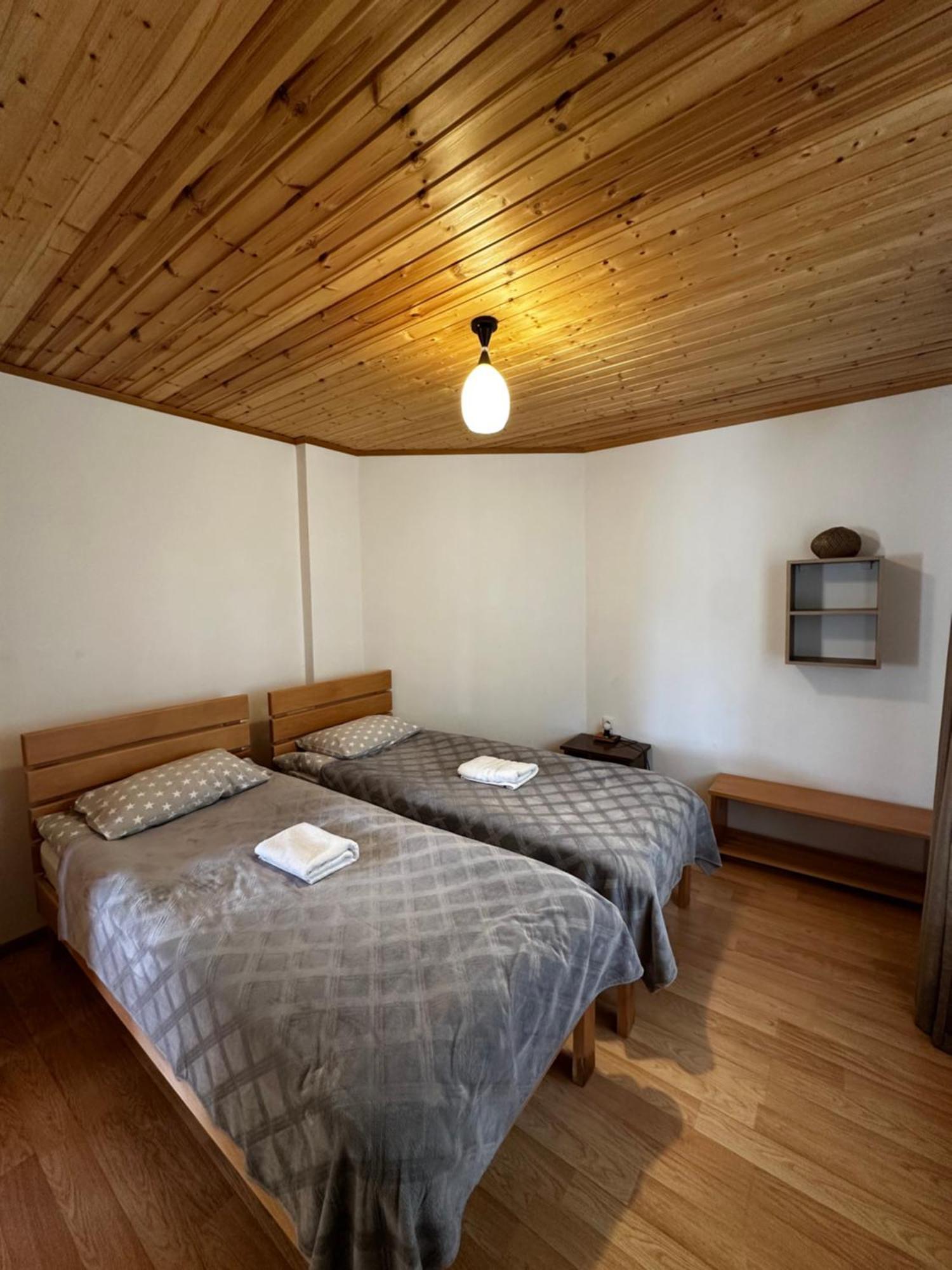 Guest House Victor Zhabeshi Екстер'єр фото