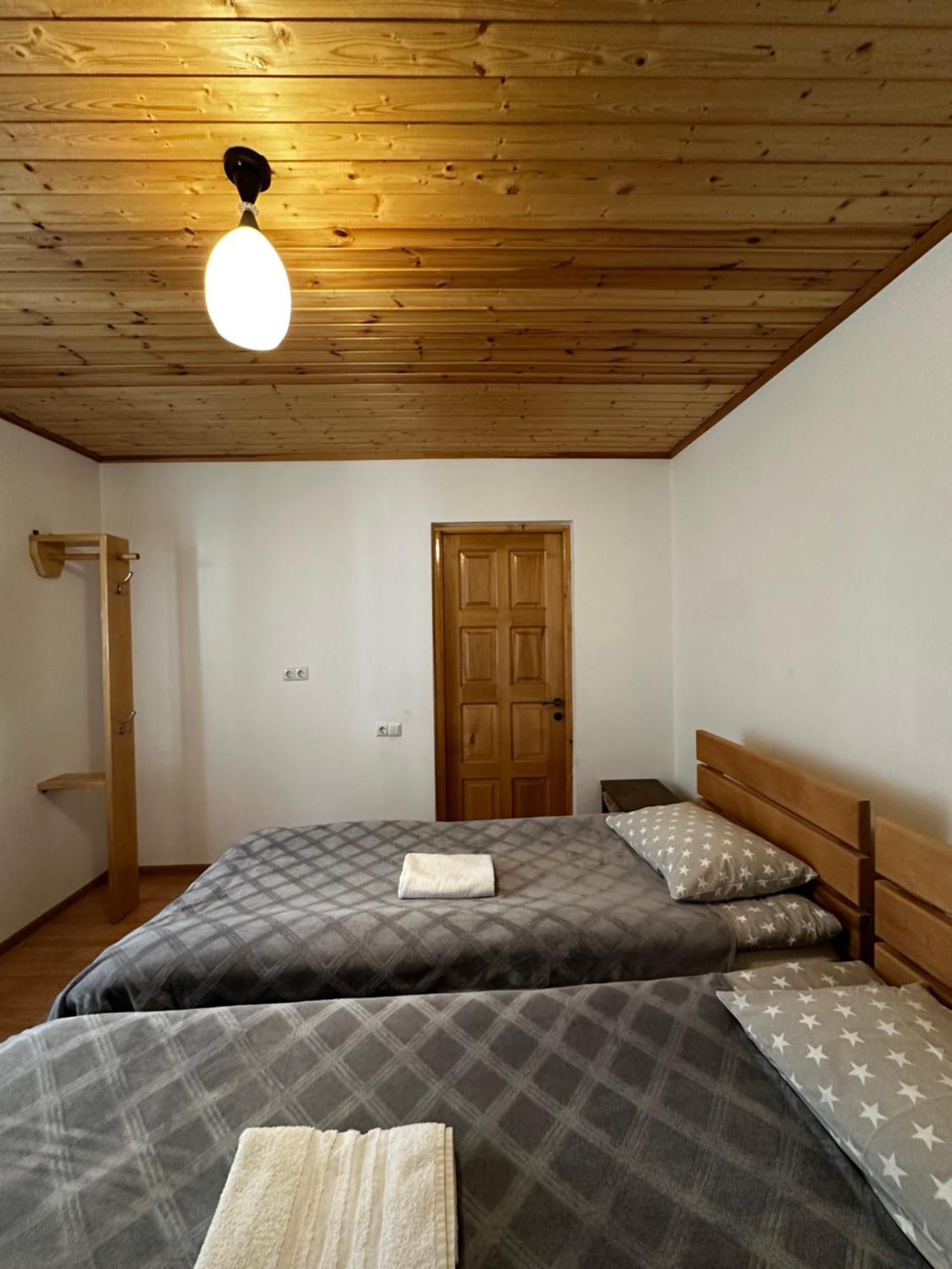 Guest House Victor Zhabeshi Екстер'єр фото