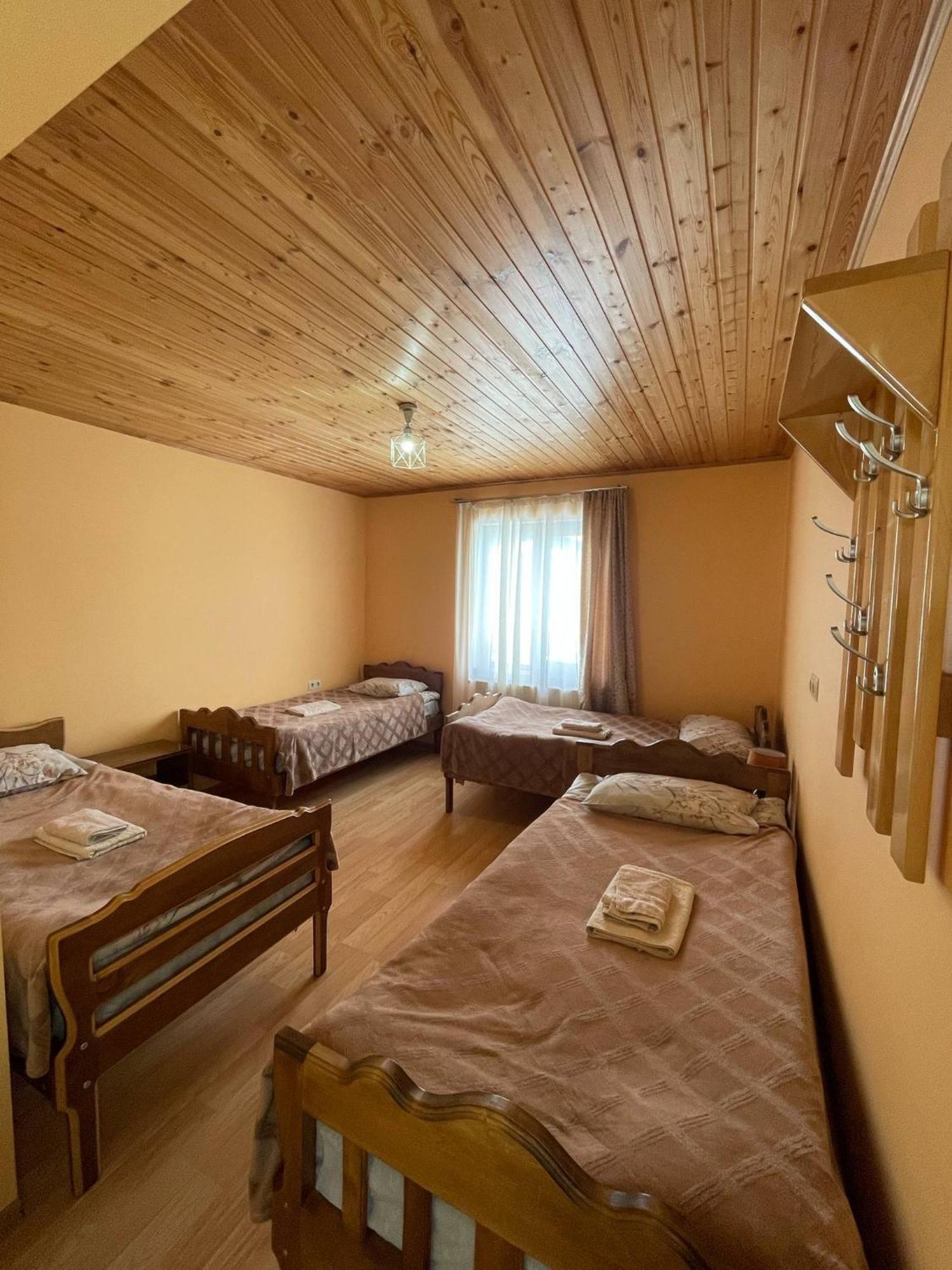 Guest House Victor Zhabeshi Екстер'єр фото